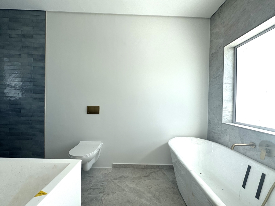 4 Bedroom Property for Sale in Sandown Western Cape